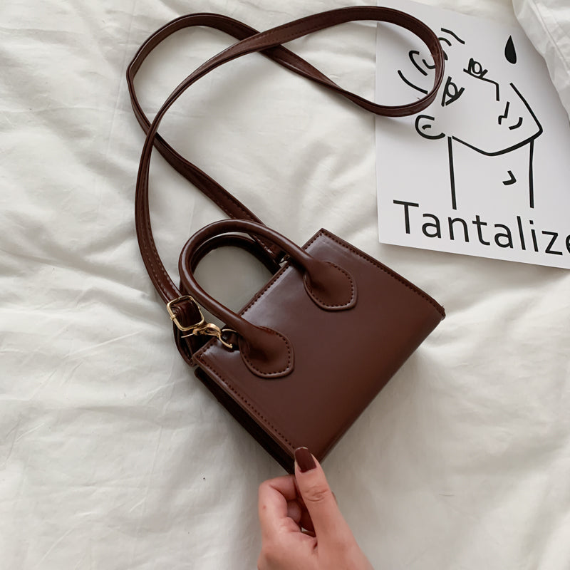 Personalized Solid Color Handbags for Celebrities